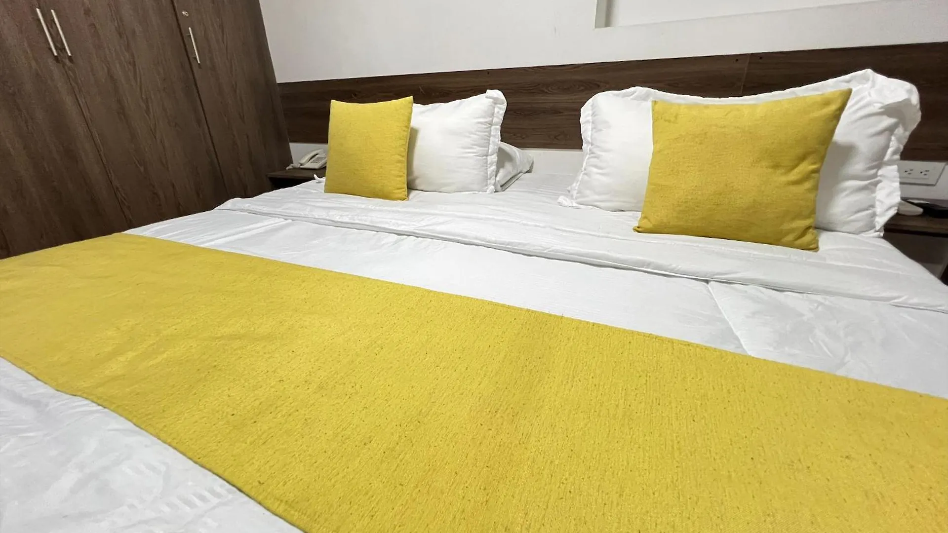 Hotel Suites Flora Deluxe Av 5 Cali