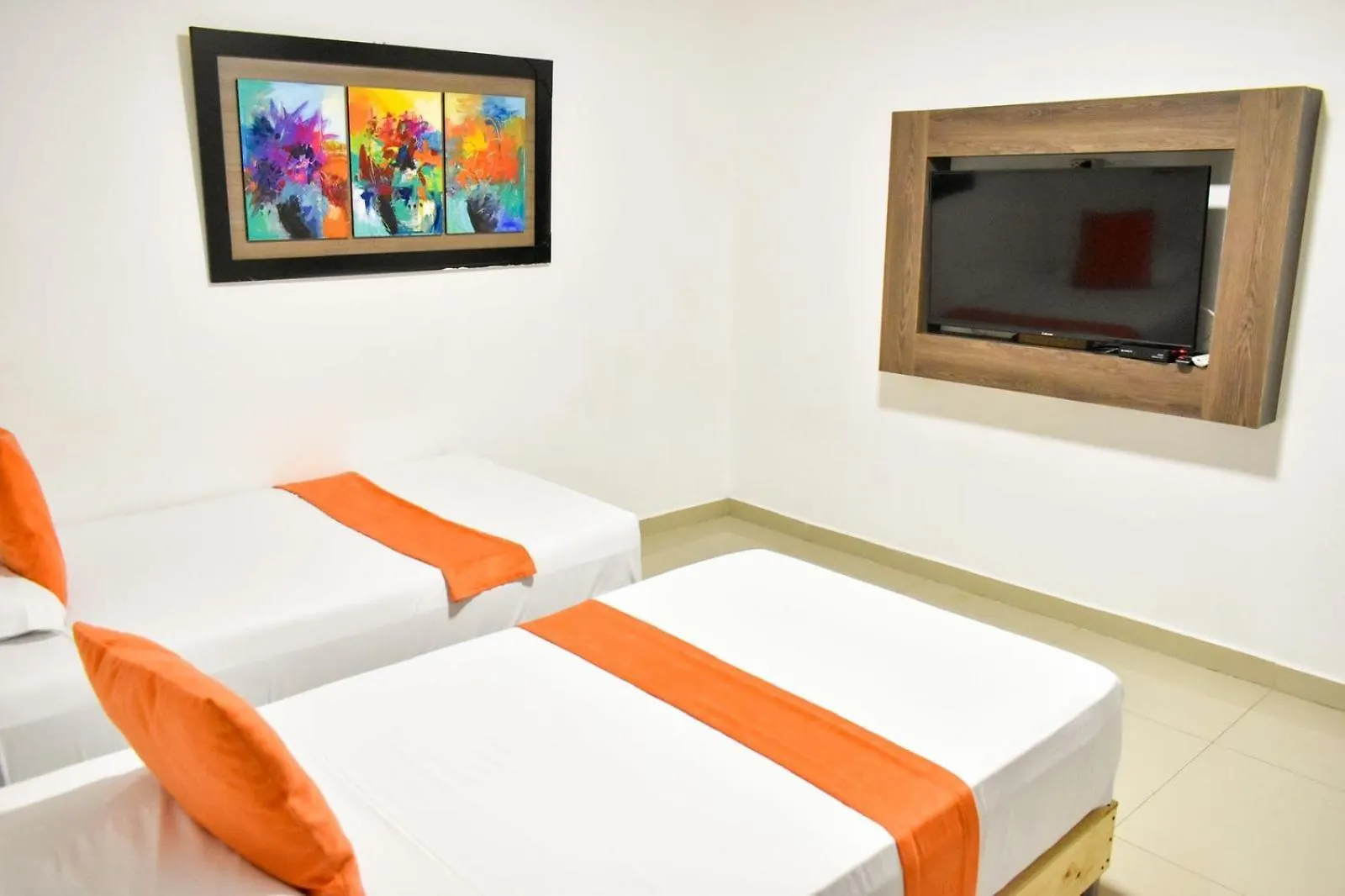 Suites Flora Deluxe Av 5 Cali 0*,