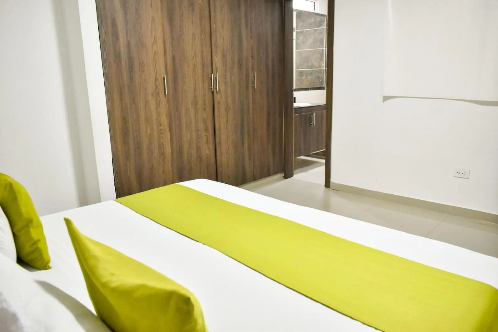 Hotel Suites Flora Deluxe Av 5 Cali Colombia