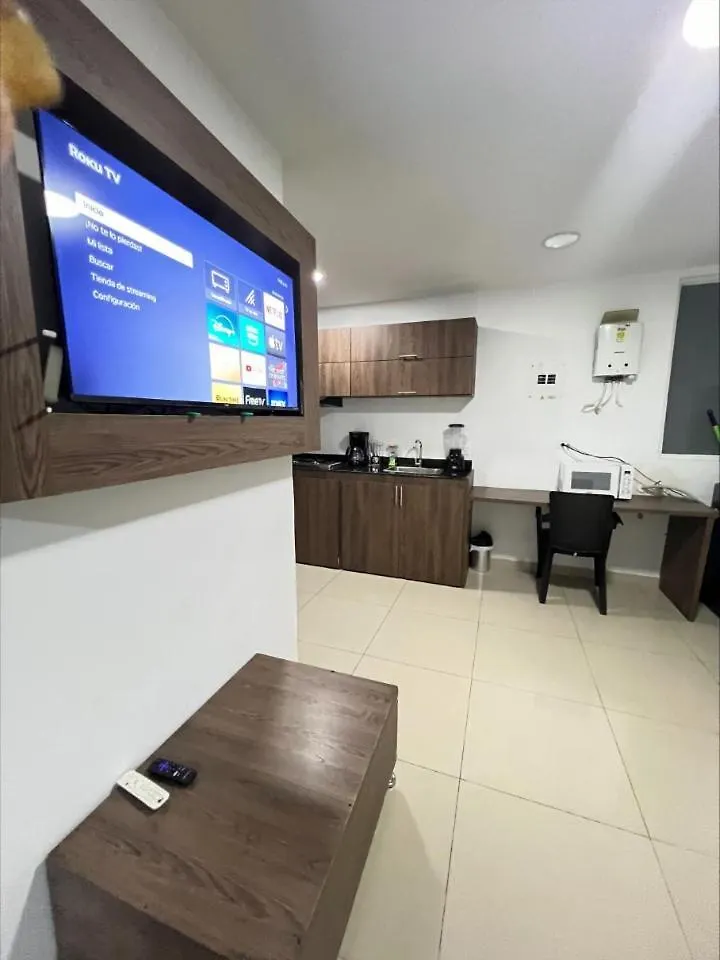 Suites Flora Deluxe Av 5 Cali 0*,