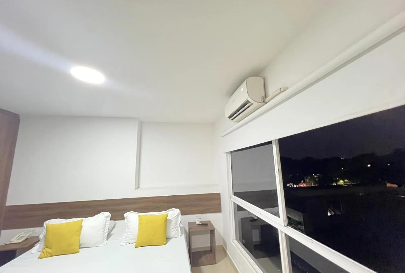 Hotel Suites Flora Deluxe Av 5 Cali